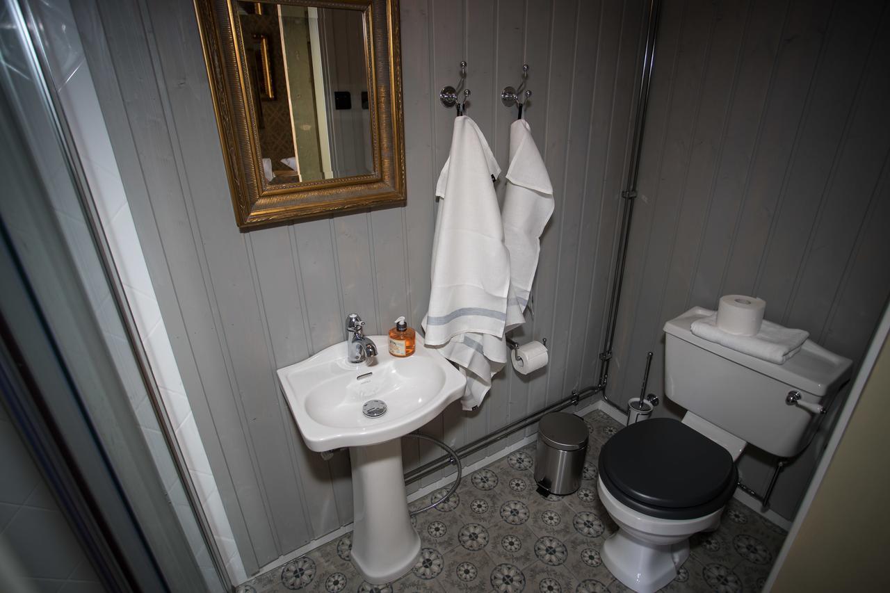 Boutique Hotel Langin Kauppahuone رآهي الغرفة الصورة